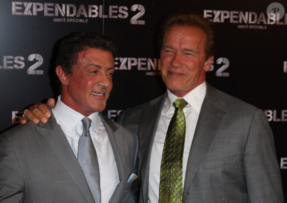 Sylvester Stallone et Arnold Schwarzenegger en août 2012 à Paris.