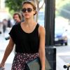 Jessica Alba se rend à un rendez-vous professionnel du côté de Beverly Hills dans un look rock. Le 19 août 2012