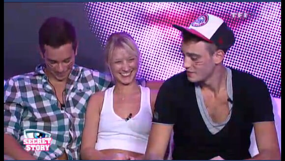 Sacha, Julien et Virginie alias la Fratrie dans la quotidienne de Secret Story 6 le lundi 20 août 2012 sur TF1