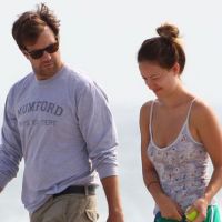 Olivia Wilde, au naturel, et Jason Sudeikis : Amoureux complices sur la plage