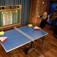Maria Sharapova chez Jimmy Fallon le 20 août 2012 lors d'une partie de beer pong sur NBC