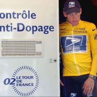 Lance Armstrong accusé de dopage : il abandonne ses sept Tours de France