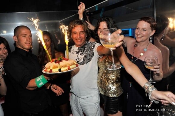 Jean-Michel Jarre fête ses 64 ans au VIP Room de Saint-Tropez, le samedi 25 août 2012.