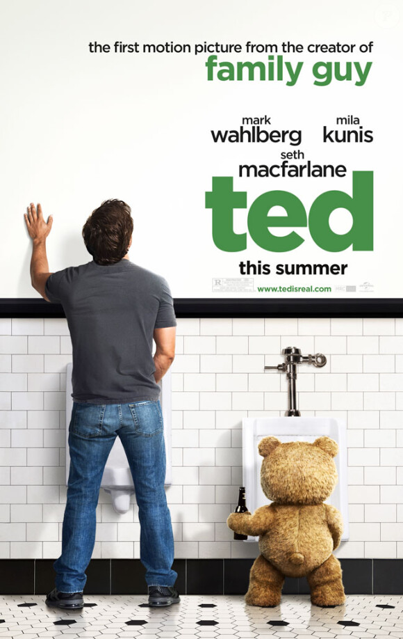 Ted avec Mark Wahlberg et Mila Kunis.