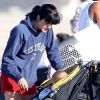 Selma Blair se rend sur une plage de Santa Monica avec son petit Arthur et le chien de la famille, le samedi 1er septembre 2012.