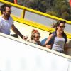 Jaime Mazur, Alessandra Ambrosio et leur fille Anja s'éclatent à Malibu. Le 2 septembre 2012.