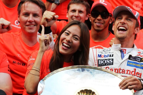Jessica Michibata était probablement plus heureuse que son homme Jenson Button le 2 septembre 2012 après la victoire du Britannique lors du Grand Prix de Spa-Francorchamps en Belgique
