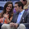 Pippa Middleton et Spencer Vegosen en pleine discussion lors du match entre la Biélorusse Victoria Azarenka et l'Australienne Samantha Stosur. New York, le 4 septembre 2012.