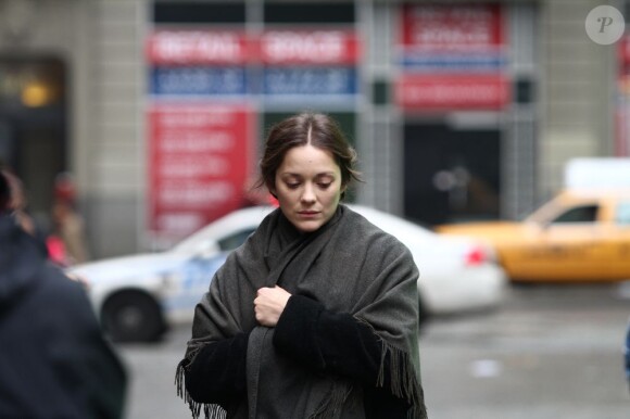 Marion Cotillard sur le tournage de Nightingale de James Gray, à New York en janvier 2012.