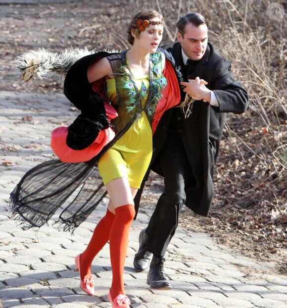 Marion Cotillard et Joaquin Phoenix sur le tournage de Nightingale de James Gray, à New York en janvier 2012.
