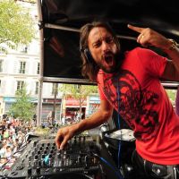 Techno Parade 2012 : Le phénomène qui transforme Paris en dancefloor