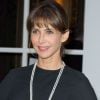 Sophie Marceau porte une création de la maison Chaumet lors du dîner de la 26e Biennale des antiquaires à Paris le 12 septembre 2012