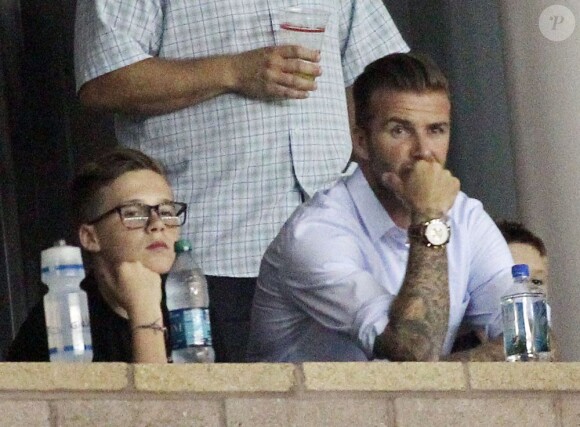 Brooklyn Beckham aussi fashion que son père à un match de foot. Los Angeles, le 14 septembre 2012. 