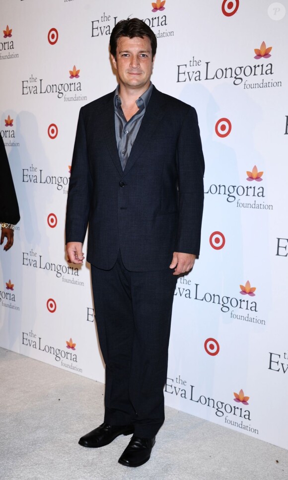 Nathan Fillion au dîner donné par The Eva Longoria Foundation à l'occasion des ALMA Awards. Los Angeles, le 15 septembre 2012