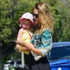 Jessica Alba et sa fille Haven lors d'une belle journée à Pacific Palisades le 17 septembre 2012
