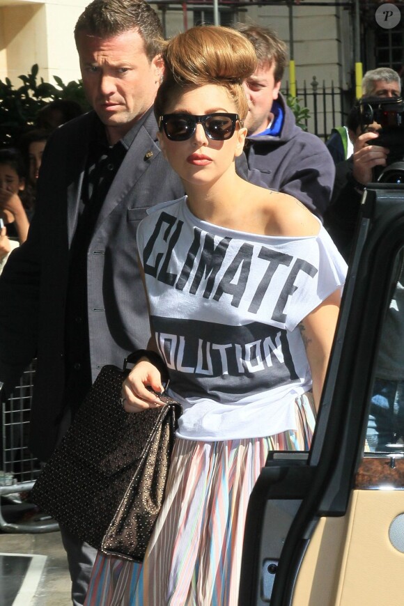 Lady Gaga près de l'hôtel Dorchester à Londres, le 17 septembre 2012.