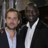 Fred Testot et Omar Sy lors de la première édition du gala de charité "Monaco par coeur" au profit des associations Jeune J'écoute er CéKeDuBonheur à Monaco, le 22 septembre 2012