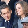 Nicolas Sarkozy et son fils Pierre, attentifs dans les gradins du Parc des Princes, assistent à la victoire du Paris Saint-Germain face à Sochaux. Paris, le 29 septembre 2012.