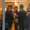 Jessica Biel, superbement lookée, quitte la boutique Fendi à Paris le 8 octobre 2012