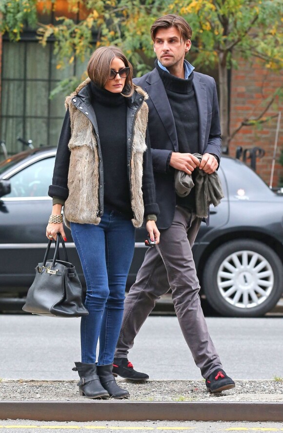 Olivia Palermo et son petit ami Johannes Huebl dans les rues de New York, le 8 octobre 2012.