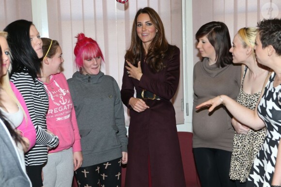 Catherine, duchesse de Cambridge en visite dans une association (Kyfund) à Newcastle le 10 octobre 2012