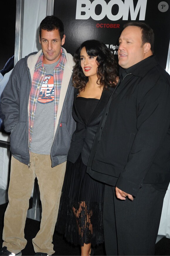 Adam Sandler, Salma Hayek et Kevin James à la première du film de Here Comes The Boom à New York le 9 octobre 2012.