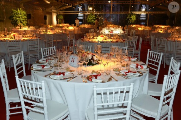 Le prince Albert II de Monaco et la princesse Charlene étaient les invités d'honneur de la 2e édition du Ballo del Giglio (Bal du Lys), dans la Salle blanche du Palazzo Pitti, à Florence, le 10 octobre 2012.