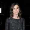 Keira Knightley assiste au vernissage de l'expo photo Chanel : The Little Black Jacket à la Saatchi Gallery. Londres, le 11 octobre 2012.