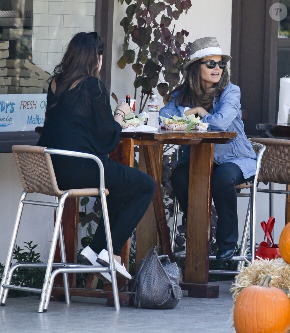 Maria Shriver et sa fille Katherine Schwarzenegger à Los Angeles, le 13 octobre 2012.