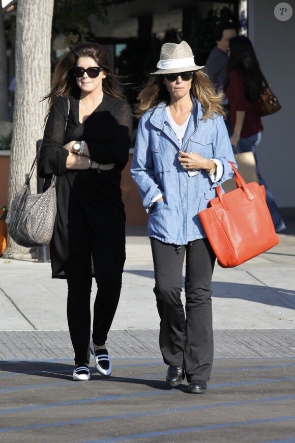 Maria Shriver et sa première fille Katherine Schwarzenegger à Los Angeles, le 13 octobre 2012.