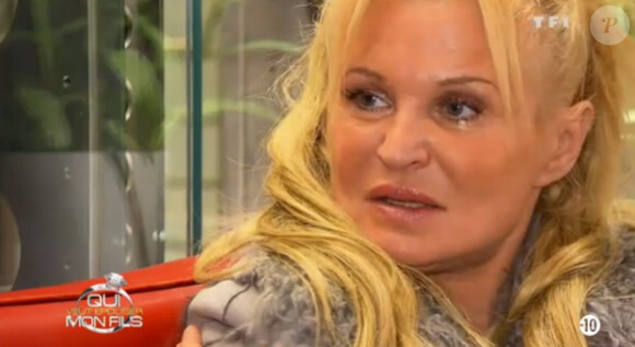 Rachel dans les premières minutes de Qui veut épouser mon fils ? saison 2, le 2 novembre 2012 sur TF1