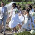 Jean-Luc Delarue, le jour de son mariage, aux côtés de son épouse Anissa, à Sauzon (mai 2012). Photo exclusive.