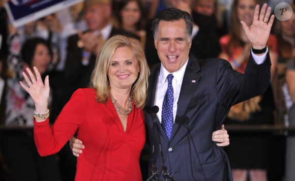 Ann et Mitt Romney en meeting à Schaumburg dans l'état de l'Illinois. Le 20 mars 2012.