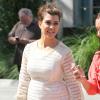 Kourtney Kardashian fait du shopping, le mercredi 17 octobre 2012 à Miami.