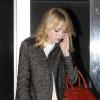 Exclusif - Emma Stone, craquante avec son manteau Maje et un sac Burberry au bras à Los Angeles. Le 17 octobre 2012.