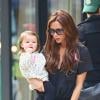 Victoria Beckham et sa fille Harper se baladent dans les rues de New York le 23 octobre 2012