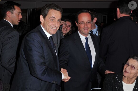 Nicolas Sarkozy et François Hollande à Paris, le 8 février 2012.