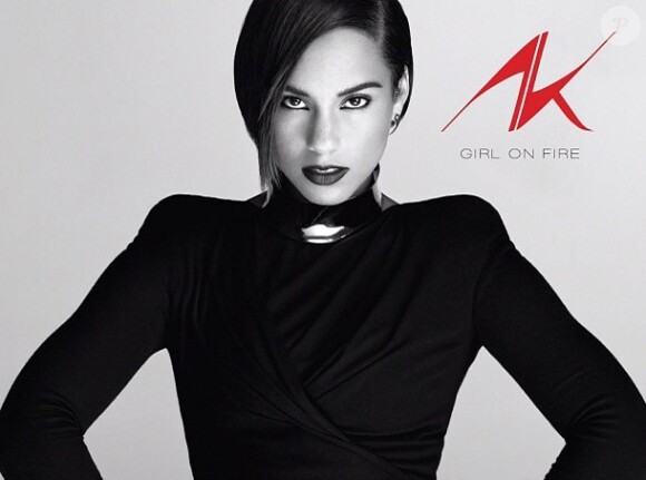 Pochette de l'album Girl on Fire d'Alicia Keys disponible le 26 novembre 2012.