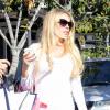 Petra Ecclestone surprise en pleine séance shopping avec une amie du côté de West Hollywood, son petit ventre rond apparent, le 30 octobre 2012