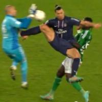 Zlatan Ibrahimovic : Son carton kung-fu sur Stéphane Ruffier, devant Helena