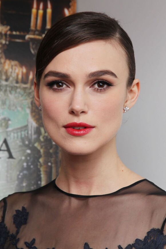 Keira Knightley arrive sur le tapis rouge lors de l'avant-première du film Anna Karenina à New York, le 7 novembre 2012.