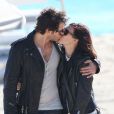 Rumer Willis et son compagnon Jayson Blair, très amoureux, profitent du soleil de Miami en compagnie des membres du groupe de Rumer, le 8 novembre 2012