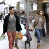 Honor, la fille de Jessica Alba et Cash Warren est visiblement très heureuse. Beverly Hills le 10 novembre 2012.