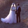 Le couple Anne Hathaway et Adam Shulman, le jour de leur mariage à Big Sur en Californie, le 29 septembre 2012.