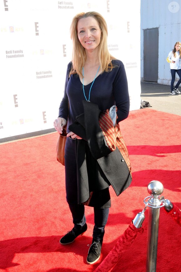 Lisa Kudrow très décontractée lors de l'événement P.S. ARTS 2012 Express Yourself le 11 novembre 2012.
