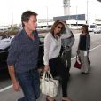 Cindy Crawford et son mari Rande Gerber arrivent à l'aéroport LAX de Los Angeles le 15 novembre 2012