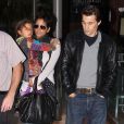 Halle Berry, sa fille Nahla et l'acteur Olivier Martinez après une sortie au cinéma à Los Angeles, le 15 novembre 2012.