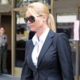 Nicollette Sheridan se rend au tribunal de Los Angeles le 1er mars 2012.