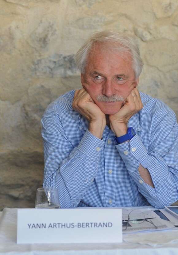 Yann Arthus-Bertrand à Narbonne, le 12 mai 2012.