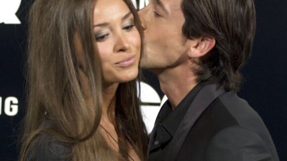 Adrien Brody : Amoureux fou de Lara Lieto, il ne cesse de la couvrir de baisers